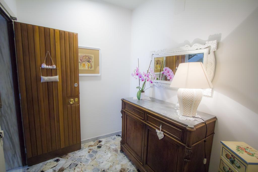 Bari Grand Central Apartment Eksteriør billede